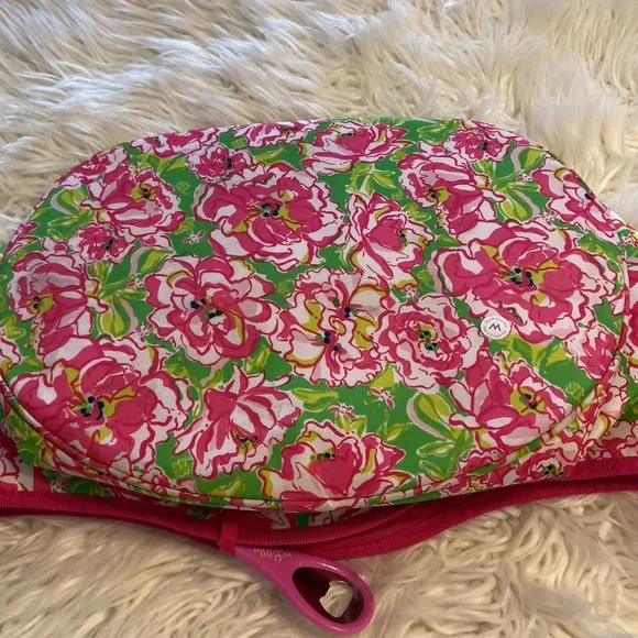 Lilly Pulitzer insulated Floral Bottle Opener Tote Bag / Beach Bag - Picture 7 of 12